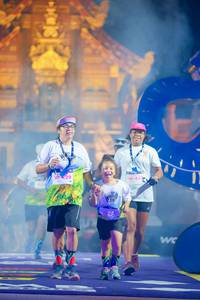 BIB: 433
                            <button type="button" onclick="openModal(22479678)" class="btn btn-primary btn-sm float-right btn-popup" data-toggle="modal" data-target=".modal-high-quality">
                        <i class="fas fa-shopping-cart"></i> Add to Cart
                    </button>
                                            <button type="button" onclick="isThisMe(22479678, true)" class="btn btn-success btn-sm float-right btn-popup btn-isme hidden" data-toggle="tooltip" data-placement="bottom" title="นี่คือรูปของคุณใช่ไหม คลิกที่นี่เพื่อเอาเข้าอัลบั้ม">
                        <i class="fas fa-plus"></i> Add to album
                    </button>
                    <button type="button" onclick="isThisMe(22479678, false)" class="btn btn-warning btn-sm float-right btn-popup btn-isnotme hidden">
                        <i class="fas fa-ban"></i> Remove from album
                    </button>